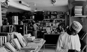 Family book shop, Salalah, Oman, Butikken indvendig