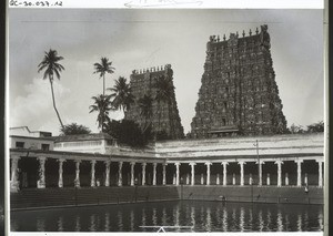 Tempel in Madura mit 'Teich der goldenen Lilien