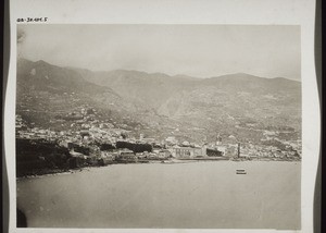 Funchal auf Madeira vom Meere aus