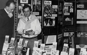 Representative Cabinet Meeting 1989. The sales stall seen Oswald Laursen