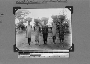 African female porters, Nyasa, Tanzania, 1929