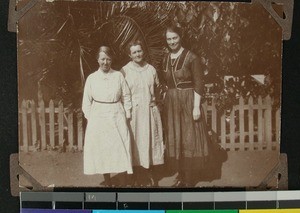 Emilie Larsen, Dorthea Emilie Tvedt and Margarethe Skavang, South Africa, (s.d.)