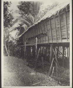 Dusun house in Lumut. Dususn house