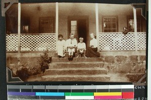 Group portrait of missionaries, Ungoye, South Africa, (s.d.)