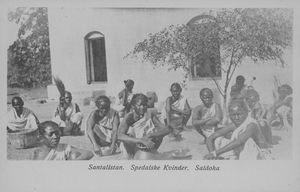 Post card. Mohulpahari, Santalistan/Santal Parganas, North India. Leper women in the Saldoha Le