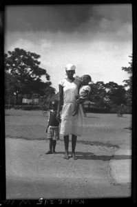 African woman with her children, Africa, ca. 1933-1939