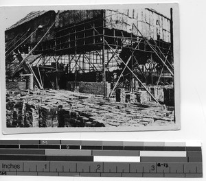 The construction of the convent at Luoding, China, 1924 — Calisphere