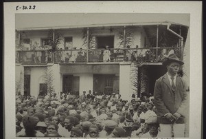 Europeans attending the mission festival in Bonaku 1907