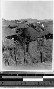 Men thatching a roof, Hiken, Korea, ca. 1920-1940
