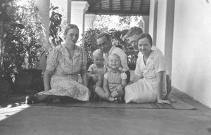 Arcot, South India, December 1940. Ove and Alma Hørlyck with kids, Anna Marie and Knud, visitin