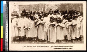 Children in Pundita Ramabai's house, India, ca.1920-1940