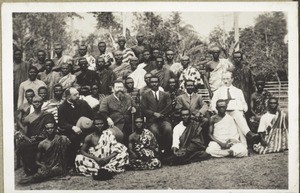 Asante presbyters greeting the Basel missionaries in Bompata in 1926