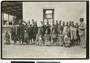 Missionary Dedekind with African women, South Africa, 1929