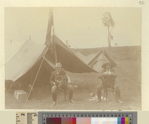 Mr McClellan and Mr Paterson, Kikuyu, Kenya, ca.1901