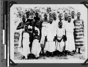 Candidates for baptism, Usoke, Unyamwezi, Tanzania