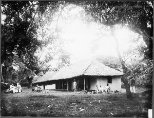 The 'Shauri' hall of Abdieli Muschi, Machame, Tanzania, ca. 1927-1938