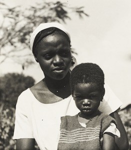 Nurse and girl in jumper, Nigeria, ca. 1938