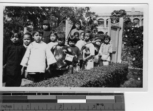 Sisters with pupils at Jiangmen, China, 1936