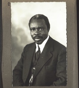 Pastoer Modi, Cameroon, in Basel 1928-9