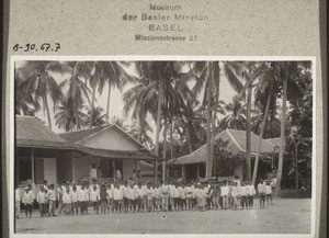 Standard school, mission house and church in Mandomai