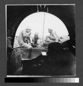 Dinner break onboard a boat, Sichuan, China, ca.1900-1920