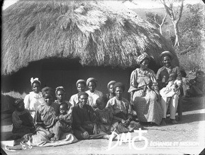 African people in Mbokota outstation, Elim, Limpopo, South Africa, 1909