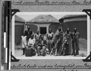 The chief Peter with his family near Tabase, South Africa East, 1933-12-19