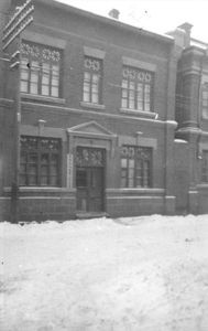 Female Station in Changchun (Hsinking) 1923 The women station in Changchun (Hsinking), 1923