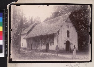 Missionary and Syrian priest outside church, Quilon, India, ca. 1900-1910