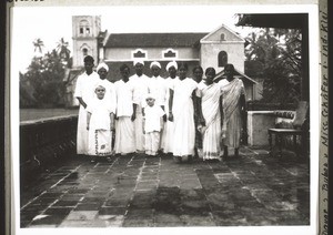 Hausangestellte i. Missionshäusern anlässlich einer Hochzeit