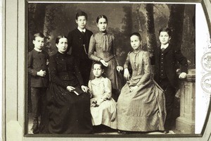 Fam. Elsaesser: Mutter Marie Sofie, Johanna, Paul, Martha, Gotthold, Theodor, Maria