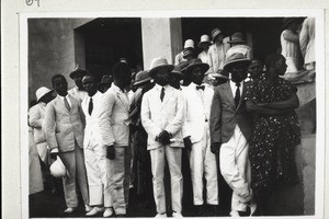 Different groups at the opening ceremony of the Seminar in Akropong