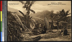 Making canoes, Yankow-sur-Itimbiri, Congo, ca.1920-1940