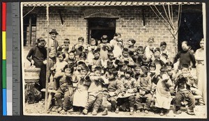 Group of Chinese children eating with chopsticks, Jiangsu, China, ca.1900-1932