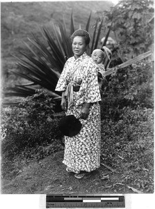Japanese mother and child, Japan, ca. 1939