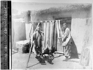 Women starching thread, Pang Chuang, Shandong, China, ca.1890