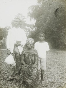 Congolese Christian family, Congo, ca. 1900-1915