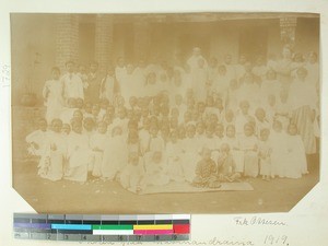 School children and teachers at Masinandraina, Madagascar, 1919