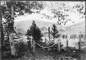 Grave in Akeri, Akeri, Tanzania, ca.1900-1911