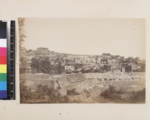 View of crowds gathered in town, Madagascar, ca. 1865-1885
