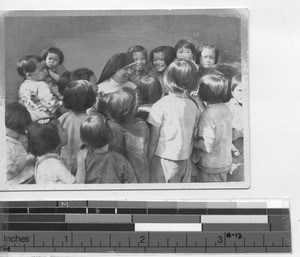 Maryknoll Sisters with children at Jiangmen, China, 1947