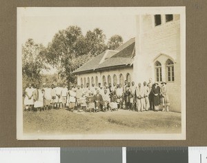 Congregation of Chogoria Church, Kenya, August 1930