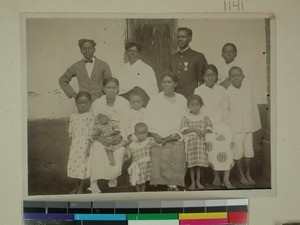 Governor Rafiringa together with his familie, Madagascar, ca.1923