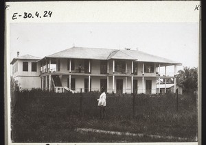 Doctor's house in Bonaku