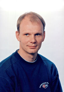 Mogens Rytter Kynde. Volontør i DMS, 9/1997- 8/1998. Udsendt til byggeopgaver i Nordveststiftet, Tanzania