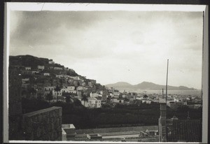 Las Palmas on Grand Canary. In the foreground banana fields, in the background the harbour