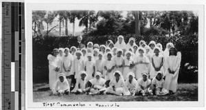 First Communion group with Maryknoll Father, Honolulu, Hawaii, ca. 1925-1935