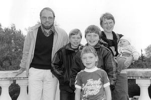 Lars and Anne Vibeke Mandrup with their children