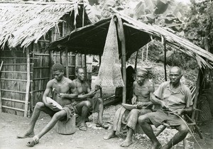 Handicrafts, in the leper-house of Ebeigne, in Gabon