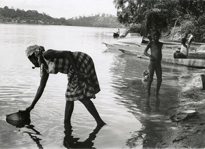 Along the Ogooue river, in Gabon